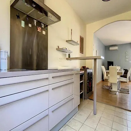 Square Victoria Appartamento